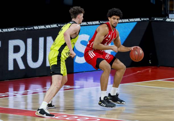 足坛转会市 足坛转会市